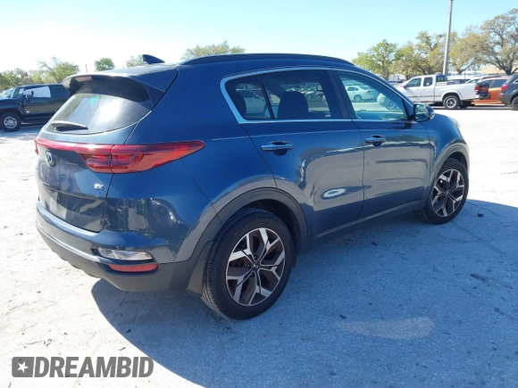 2020 Kia Sportage EX z VIN KNDPN3AC7L7781783, wystawiony jako IAAI lot #41739626 z przebiegiem 103 413 mil mil oraz . Historia ofert i sprzedaży dostępna na DreamBid. Obrazek 4.