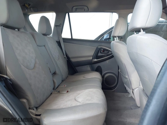 2012 Toyota RAV4 with VIN 2T3KF4DV2CW116885, listed as a IAAI auction lot 41978297 with 189,893 mi miles. Bid and sale history available at carsss.com. Image 8.