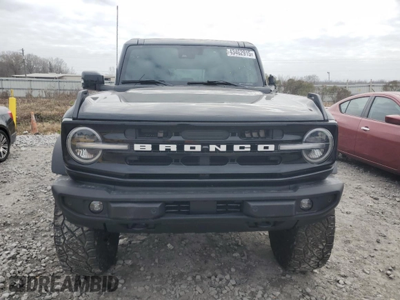 2023 Ford Bronco z VIN 1FMEE5DP5PLB85470, wystawiony jako Copart lot #43462915 z przebiegiem 13 404 mil mil oraz Szkoda całkowita • Salvage title. Historia ofert i sprzedaży dostępna na DreamBid. Obrazek 5.