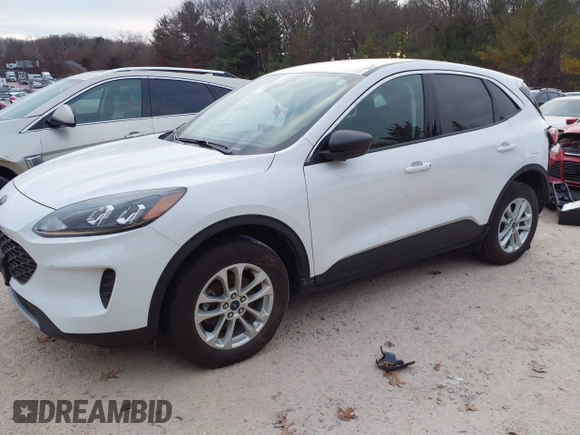 2022 Ford Escape SE Hybrid with VIN 1FMCU9BZ8NUB45669, listed as a IAAI auction lot 41258018 with 53,896 mi miles and . Bid and sale history available at carsss.com. Image 2.