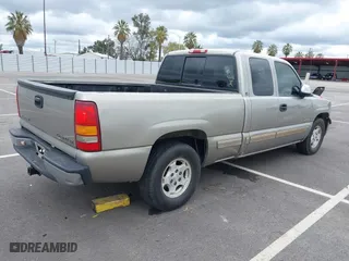 1999 Chevrolet Silverado 1500 LS with VIN 2GCEC19T6X1167722, listed as a IAAI auction lot 41741518 with 319,692 mi miles. Bid and sale history available at carsss.com. Image 4.