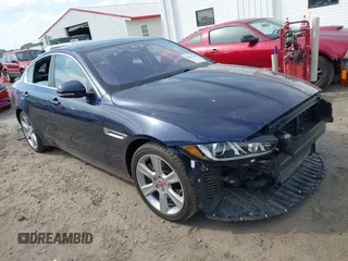 2017 Jaguar XE 25t Prestige z VIN SAJAE4BG5HA973731, wystawiony jako IAAI lot #42041354 z przebiegiem 65 139 mil mil oraz . Historia ofert i sprzedaży dostępna na DreamBid. Obrazek 1.