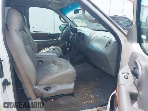 2000 Ford F-150 XL with VIN 1FTRX07W7YKB38454, listed as a IAAI auction lot 42185983 with 260,423 mi miles and . Bid and sale history available at DreamBid. Image 5.