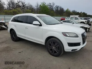 2015 Audi Q7 Premium Plus with VIN WA1LGAFE7FD029637, listed as a Copart auction lot 56596535 with 131,381 mi miles and Salvage Title. Bid and sale history available at DreamBid. Image 4.