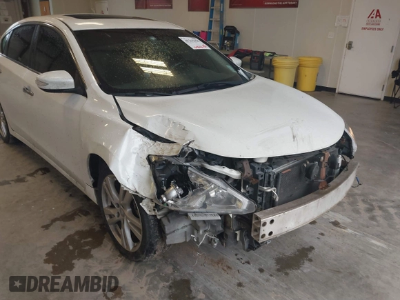 2013 Nissan Altima SV with VIN 1N4BL3AP6DN443250, listed as a IAAI auction lot 40265658 with 109,802 mi miles and . Bid and sale history available at DreamBid. Image 6.
