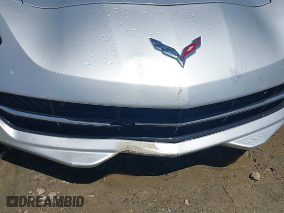 2018 Chevrolet Corvette 1LT z VIN 1G1YB2D73J5102194, wystawiony jako IAAI lot #42321149 z przebiegiem 103 086 mil mil oraz . Historia ofert i sprzedaży dostępna na DreamBid. Obrazek 6.