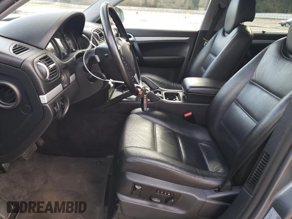 2004 Porsche Cayenne with VIN WP1AA29P44LA23216, listed as a Copart auction lot 46290925 with 140,655 mi miles and Salvage Title. Bid and sale history available at carsss.com. Image 7.