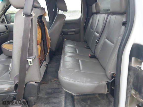 2008 Chevrolet Silverado 1500 Work Truck with VIN 1GCEC19C28Z330326, listed as a IAAI auction lot 42041697 with 294,101 mi miles. Bid and sale history available at carsss.com. Image 8.