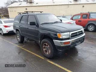 1998 Toyota 4Runner SR5 with VIN JT3HN86R8W0181225, listed as a IAAI auction lot 41578515 with 320,679 mi miles and . Bid and sale history available at DreamBid. Image 1.