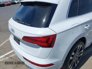 2021 Audi SQ5 Premium Plus with VIN WA1B4AFY2M2035563, listed as a IAAI auction lot 42396190 with 40,117 mi miles and . Bid and sale history available at DreamBid. Image 4.