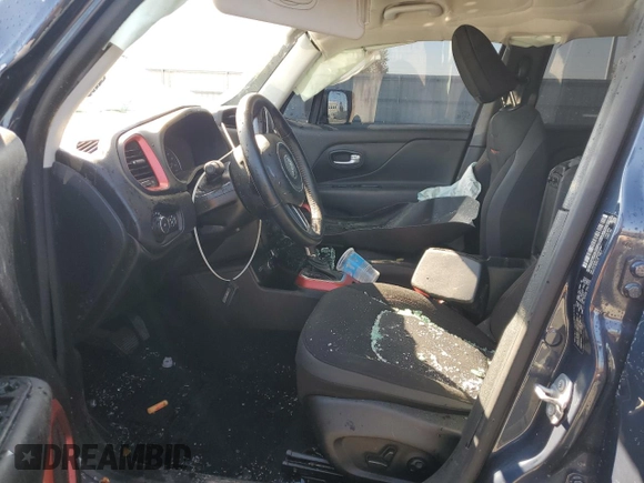 2021 Jeep Renegade Trailhawk z VIN ZACNJDC12MPM31659, wystawiony jako Copart lot #53104325 z przebiegiem Nie podano mil oraz Szkoda całkowita • Salvage title. Historia ofert i sprzedaży dostępna na DreamBid. Obrazek 7.