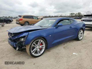 2022 Chevrolet Camaro 1LT with VIN 1G1FB1RS1N0111557, listed as a Copart auction lot 43798105 with 31,380 mi miles and Salvage Title. Bid and sale history available at carsss.com. Image 1.