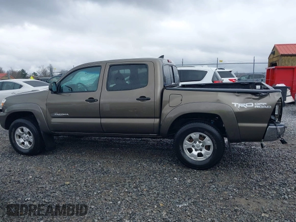 2015 Toyota Tacoma with VIN 3TMLU4EN1FM201554, listed as a IAAI auction lot 42008012 with 118,313 mi miles and . Bid and sale history available at DreamBid. Image 14.