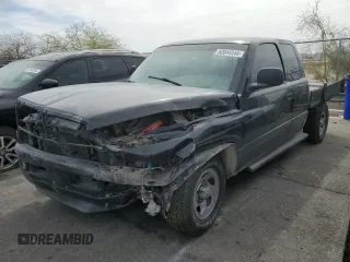 1998 Dodge 1500 z VIN 3B7HC13Y1WG184693, wystawiony jako Copart lot #52044345 z przebiegiem 137 277 mil mil oraz Szkoda całkowita • Salvage title. Historia ofert i sprzedaży dostępna na DreamBid. Obrazek 1.
