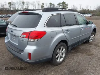 2014 Subaru Outback 2.5i Premium with VIN 4S4BRBCC8E3243525, listed as a IAAI auction lot 41997680 with 137,492 mi miles. Bid and sale history available at carsss.com. Image 4.