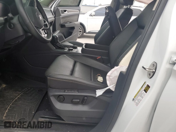 2022 Volkswagen Atlas SEL with VIN 1V2BP2CA2NC517941, listed as a Copart auction lot 80081904 with 51,766 mi miles and Salvage title. Bid and sale history available at DreamBid. Image 7.