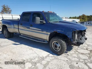 2003 GMC Sierra 3500 SLT z VIN 1GTJC33113F121042, wystawiony jako Copart lot #73668454 z przebiegiem 246 510 mil mil oraz Szkody całkowita. Historia ofert i sprzedaży dostępna na DreamBid. Obrazek 4.