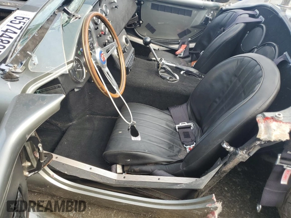 1965 Ford Mustang z VIN F5R1008913RD, wystawiony jako Copart lot #65744805 z przebiegiem Nie podano mil oraz Szkoda całkowita • Salvage title. Historia ofert i sprzedaży dostępna na DreamBid. Obrazek 7.