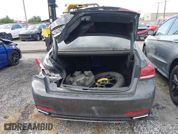 2018 Genesis G80 3.8L z VIN KMHGN4JE7JU262623, wystawiony jako IAAI lot #41230215 z przebiegiem 94 006 mil mil oraz . Historia ofert i sprzedaży dostępna na DreamBid. Obrazek 17.