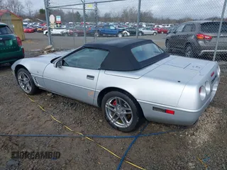 1996 Chevrolet Corvette with VIN 1G1YY32P4T5120035, listed as a IAAI auction lot 41608271 with 1 mi miles. Bid and sale history available at carsss.com. Image 3.
