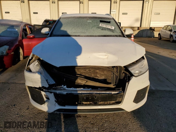 2017 Audi Q3 Premium Plus z VIN WA1JCCFSXHR005908, wystawiony jako Copart lot #83792114 z przebiegiem 139 843 mil mil oraz Szkody całkowita. Historia ofert i sprzedaży dostępna na DreamBid. Obrazek 5.