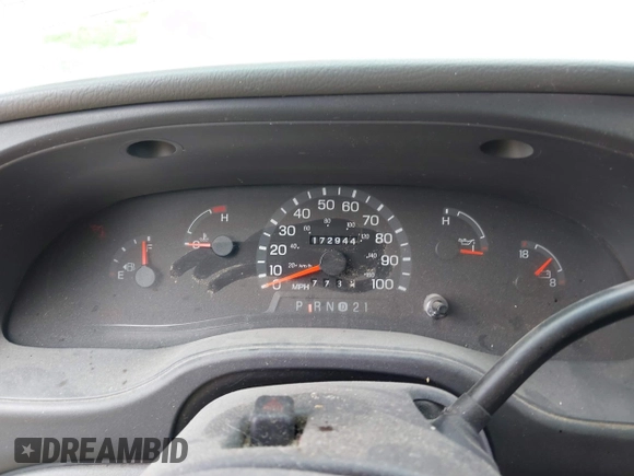 2003 Ford Econoline Cargo z VIN 1FTNE24L53HB45564, wystawiony jako IAAI lot #42274995 z przebiegiem 172 944 mil mil oraz . Historia ofert i sprzedaży dostępna na DreamBid. Obrazek 7.