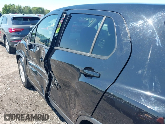 2020 Chevrolet Trax LS with VIN KL7CJKSB3LB026277, listed as a IAAI auction lot 42299054 with 81,232 mi miles and . Bid and sale history available at DreamBid. Image 19.