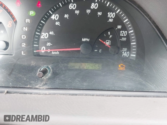 2002 Toyota Camry XLE z VIN 4T1BF30KX2U035422, wystawiony jako IAAI lot #41762363 z przebiegiem 220 465 mil mil oraz . Historia ofert i sprzedaży dostępna na DreamBid. Obrazek 15.