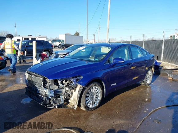 2016 Ford Fusion SE Hybrid with VIN 3FA6P0LU0GR388187, listed as a IAAI auction lot 38604646 with 135,625 mi miles. Bid and sale history available at carsss.com. Image 18.