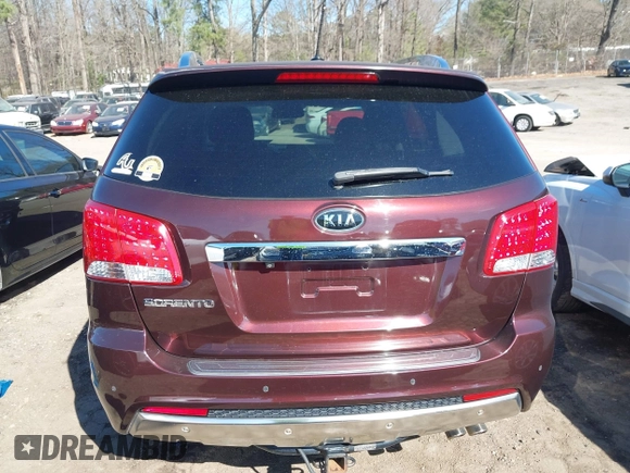 2013 Kia Sorento SX with VIN 5XYKW4A28DG356596, listed as a IAAI auction lot 41815249 with 160,969 mi miles. Bid and sale history available at carsss.com. Image 16.