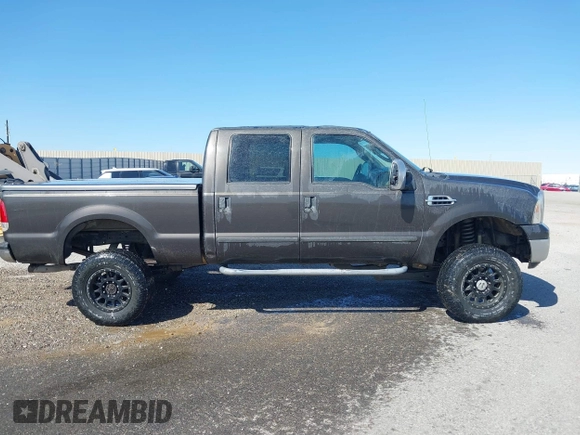 2006 Ford Super Duty F-250 XL with VIN 1FTSW21P46EC04567, listed as a IAAI auction lot 41845350 with 145,360 mi miles. Bid and sale history available at carsss.com. Image 12.