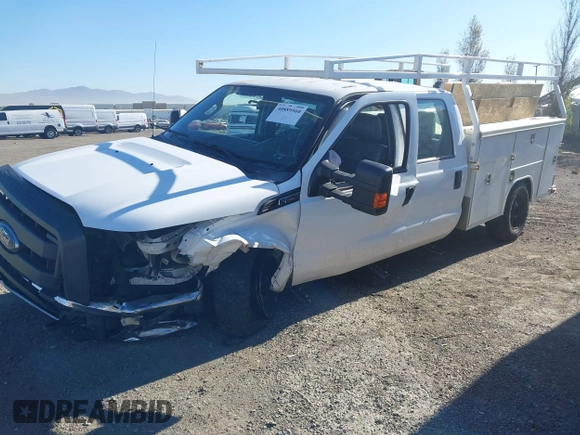 2016 Ford Super Duty F-250 SRW XL with VIN 1FD7W2A68GED17013, listed as a IAAI auction lot 40889560 with 133,390 mi miles. Bid and sale history available at carsss.com. Image 2.
