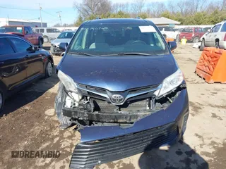 2018 Toyota Sienna LE Auto Access Seat with VIN 5TDKZ3DC1JS949043, listed as a IAAI auction lot 41529026 with 277,095 mi miles and . Bid and sale history available at DreamBid. Image 12.