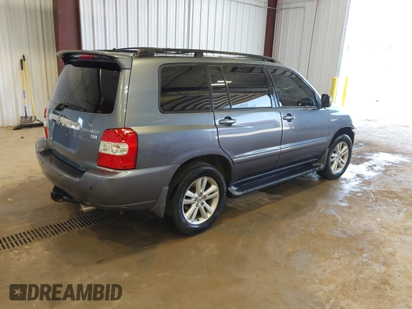 2006 Toyota Highlander Hybrid with VIN JTEDW21AX60002782, listed as a IAAI auction lot 41979903 with 295,778 mi miles. Bid and sale history available at carsss.com. Image 4.