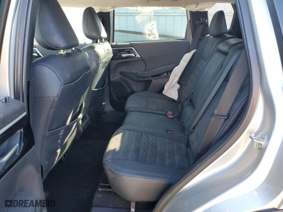2023 Mitsubishi Outlander SE with VIN JA4J4UA88PZ039987, listed as a Copart auction lot 41836125 with 17,982 mi miles and Salvage Title. Bid and sale history available at carsss.com. Image 11.