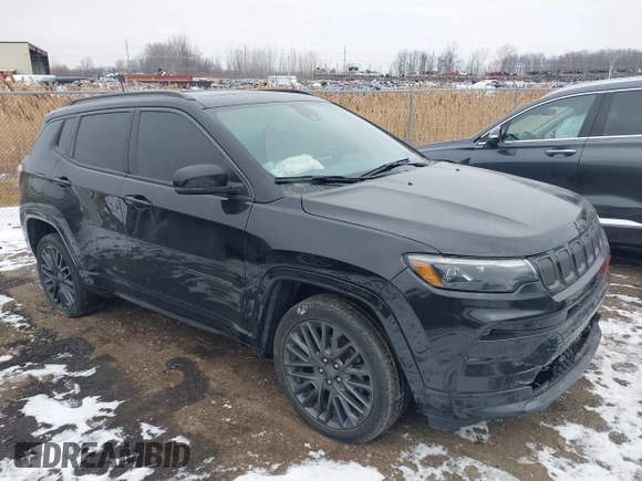2022 Jeep Compass High Altitude with VIN 3C4NJDCB1NT173074, listed as a IAAI auction lot 41555802 with 65,315 mi miles and . Bid and sale history available at carsss.com. Image 1.