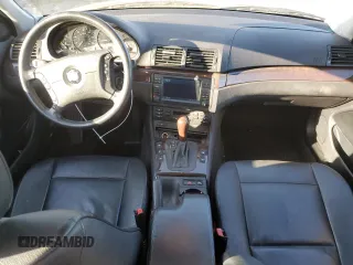2003 BMW 3 Series 325i with VIN WBAET37423NJ33483, listed as a Copart auction lot 42368445 with 121,063 mi miles and Salvage Title. Bid and sale history available at carsss.com. Image 8.