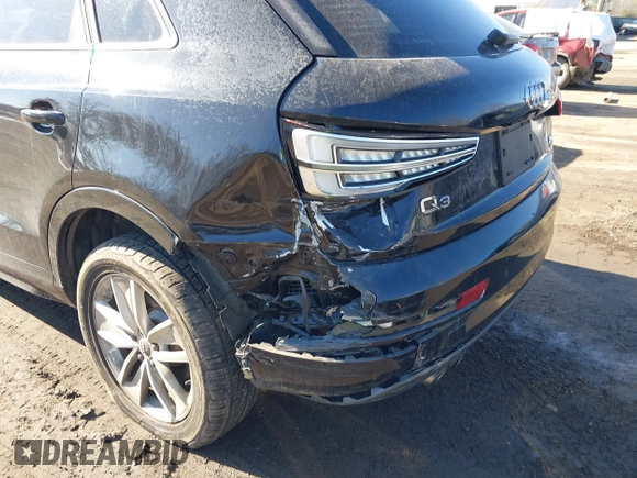 2018 Audi Q3 Premium with VIN WA1ECCFS6JR031736, listed as a IAAI auction lot 41439900 with 67,182 mi miles and . Bid and sale history available at DreamBid. Image 6.