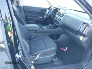 2024 Nissan Pathfinder S with VIN 5N1DR3AC1RC221213, listed as a IAAI auction lot 41213372 with 11,183 mi miles and . Bid and sale history available at DreamBid. Image 5.