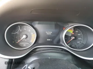 2018 Jeep Compass Latitude z VIN 3C4NJCBB5JT137135, wystawiony jako Copart lot #59592615 z przebiegiem 65 248 mil mil oraz Szkoda całkowita • Salvage title. Historia ofert i sprzedaży dostępna na DreamBid. Obrazek 9.