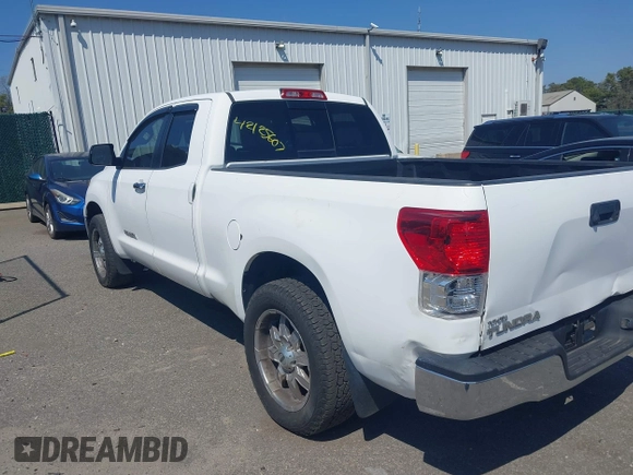 2011 Toyota Tundra 4WD Truck with VIN 5TFUM5F15BX023822, listed as a IAAI auction lot 42125607 with 194,779 mi miles. Bid and sale history available at carsss.com. Image 3.