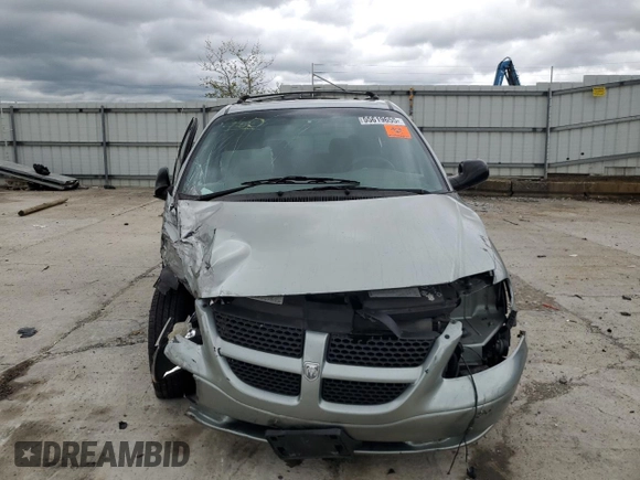 2003 Dodge Caravan SE z VIN 1D4GP25R43B288047, wystawiony jako Copart lot #55619655 z przebiegiem 109 128 mil mil oraz Czysty tytuł • Clean title. Historia ofert i sprzedaży dostępna na DreamBid. Obrazek 5.
