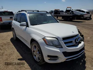 2015 Mercedes-Benz GLK 250 with VIN WDCGG0EB2FG402004, listed as a Copart auction lot 63126493 with 130,821 mi miles and . Bid and sale history available at DreamBid. Image 4.