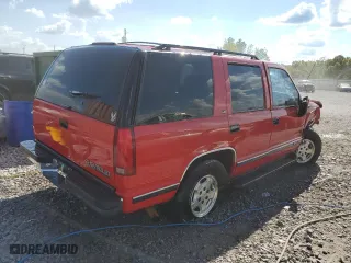1997 Chevrolet Tahoe with VIN 1GNEK13R2VJ430914, listed as a Copart auction lot 74280024 with 209,824 mi miles and Salvage Title. Bid and sale history available at carsss.com. Image 3.