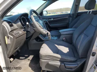 2011 Kia Sorento LX with VIN 5XYKTCA1XBG141227, listed as a Copart auction lot 51534605 with 157,026 mi miles and Clean Title. Bid and sale history available at carsss.com. Image 7.