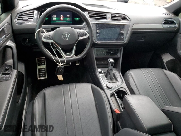 2023 Volkswagen Tiguan SE R-Line Black с VIN 3VV8B7AX0PM069782, выставлен на аукционе Copart как лот 52945925 с пробегом 64 870 миль миль и Списание • Salvage title. История ставок и продаж доступна на DreamBid. Изображение 8.