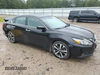 2017 Nissan Altima SR z VIN 1N4AL3AP1HC121905, wystawiony jako Copart lot #58367785 z przebiegiem 169 329 mil mil oraz Szkoda całkowita • Salvage title. Historia ofert i sprzedaży dostępna na DreamBid. Obrazek 4.