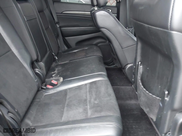 2018 Jeep Grand Cherokee Laredo E with VIN 1C4RJFAG0JC267822, listed as a IAAI auction lot 40876905 with 136,491 mi miles. Bid and sale history available at carsss.com. Image 8.