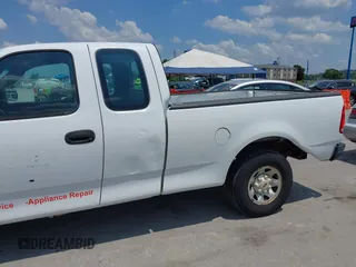2003 Ford F-150 z VIN 2FTPX17L33CA59802, wystawiony jako IAAI lot #42669475 z przebiegiem 210 015 mil mil oraz . Historia ofert i sprzedaży dostępna na DreamBid. Obrazek 6.