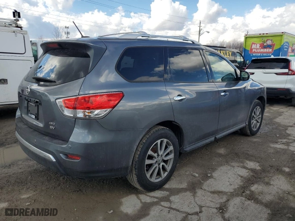 2015 Nissan Pathfinder Platinum with VIN 5N1AR2MM2FC621813, listed as a Copart auction lot 47063045 with 157,138 mi miles and Salvage Title. Bid and sale history available at carsss.com. Image 3.